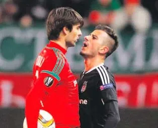 Saha karıştı, kavga çıktı