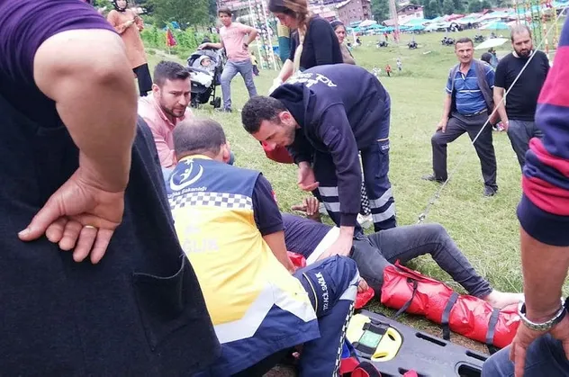 Ayder'de salıncaktan düşen adam yaralandı