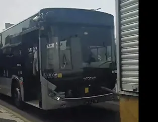 Yeni metrobüs yolda kaldı! İstanbullu dakikalarca bekledi
