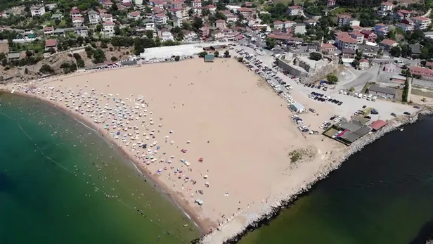 Sıcaktan bunalan İstanbullu Riva'ya akın etti-1
