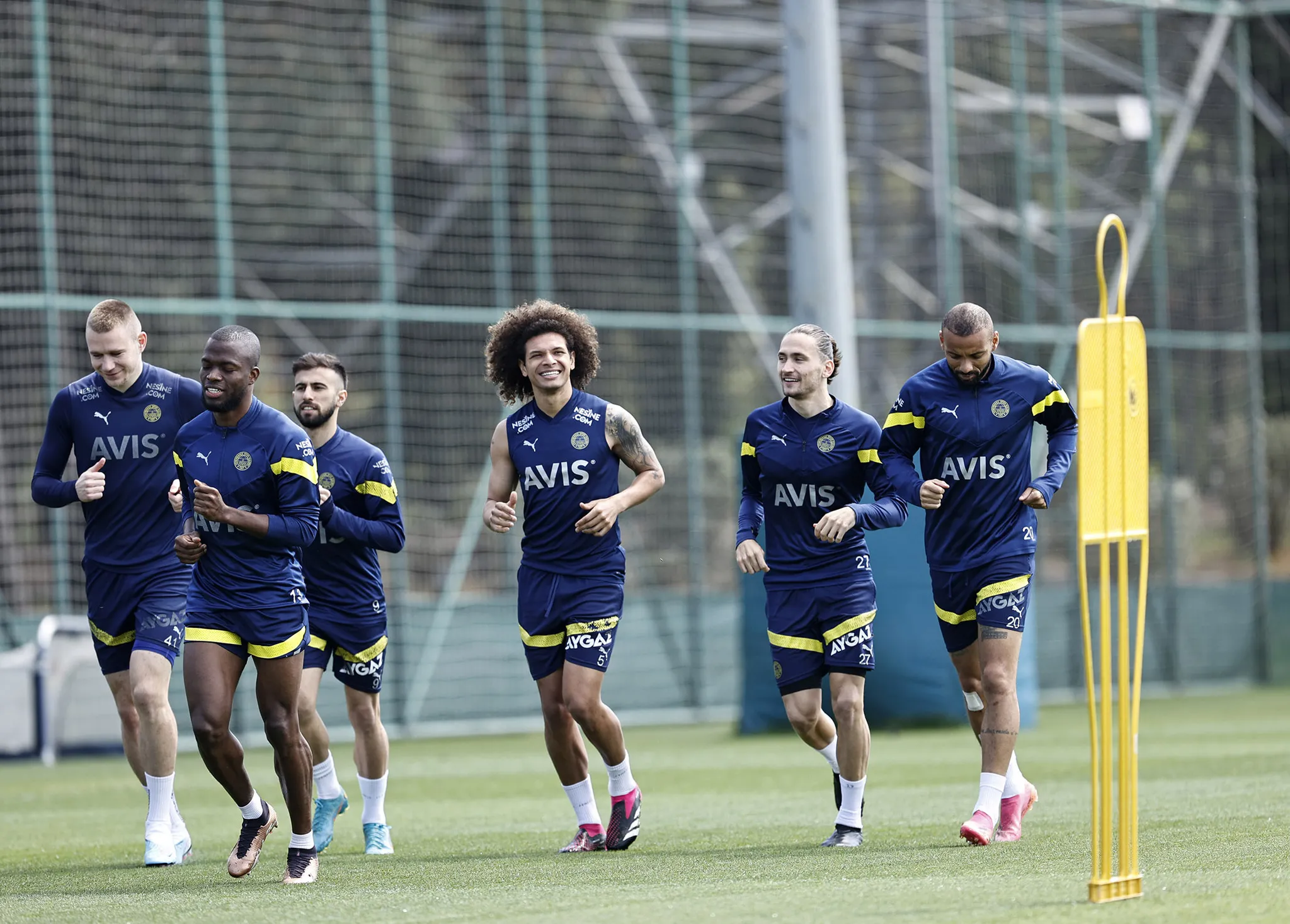 Galatasaray peşinden koşmuştu! Fenerbahçe kapıyor - 5