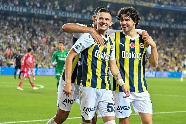 fenerbahceden-iki-kritik-hamle-daha-yildiz-isim-icin-edin-dzeko-devreye-girdi-1693043013375.jpeg Fenerbahçe'den iki kritik hamle daha! Yıldız isim için Edin Dzeko devreye girdi-4