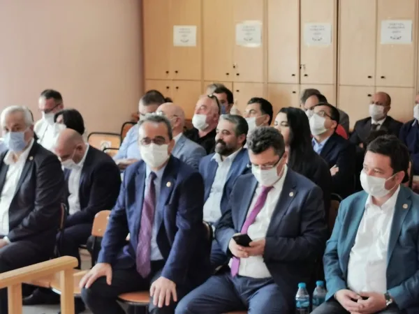 chpli-yalova-belediyesindeki-yolsuzluk-sorusturmasinda-flas-gelisme-iki-isim-daha-gozaltinda-1599121446076.jpg CHP'li Yalova Belediyesi'ndeki yolsuzluk soruşturmasında flaş gelişme! İki isim daha gözaltında-2