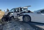 Nevşehir’de iki araç kafa kafaya çarpıştı! 4’ü çocuk 14 yaralı