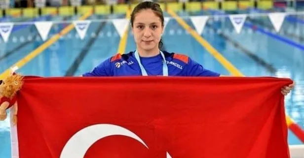 Milli yüzücüden dünya rekoru