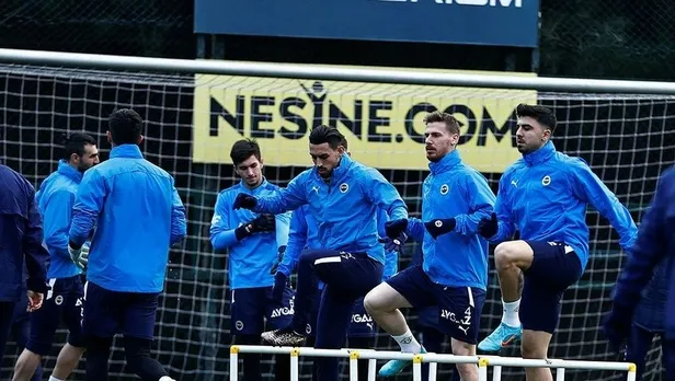 Kasımpaşa Fenerbahçe maçı ne zaman, saat kaçta, hangi kanalda? Kasımpaşa Fenerbahçe maçı şifresiz izlenebilecek mi? Muhtemel 11’ler…-3