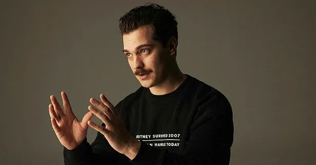 Çağatay Ulusoy ile barışan Duygu Sarışın 14 Şubat Sevgililer Günü sorusunu duyunca kaçarak uzaklaştı