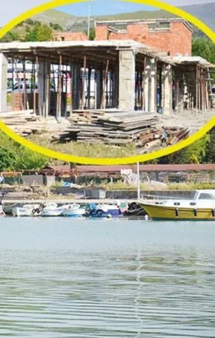 İYİ Partili Gökçeada Belediyesi, sit alanına iki katlı betonarme binalar inşa etti