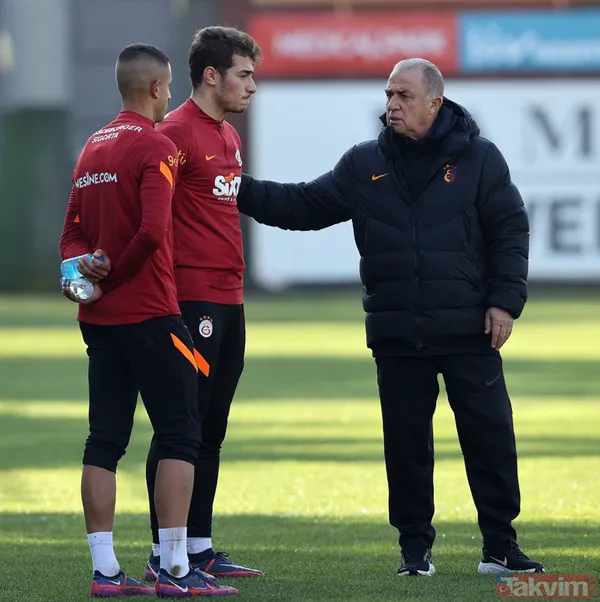 Efsaneler Terim'e sırtını döndü! İddialara göre üç efsane isim, Terim’in belgeseli için yapılan teklifi kabul etmedi - 2