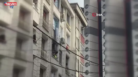 Esenyurt'ta depremde yaşanan panik kamerada