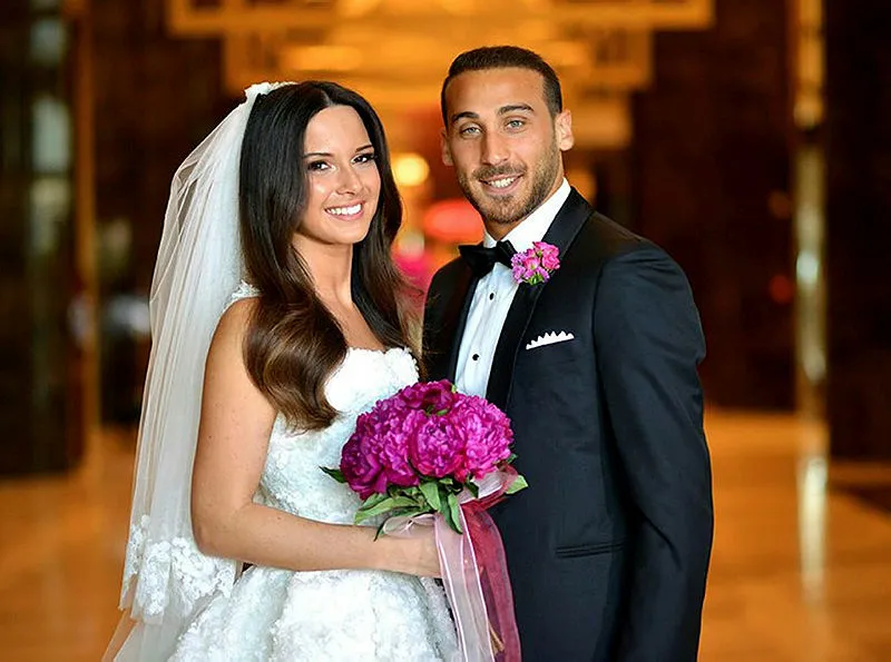 Cenk Tosun - Ece Tosun çiftinin bebeğinin cinsiyeti belli oldu - 2