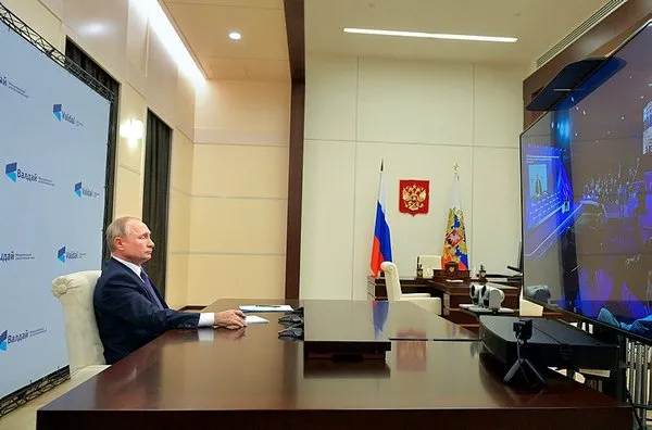 putin-turkun-gucunu-gordu-hem-azerbaycan-hem-ermenistan-bizim-icin-esit-degerde-ortaktir-1603394190686.jpg