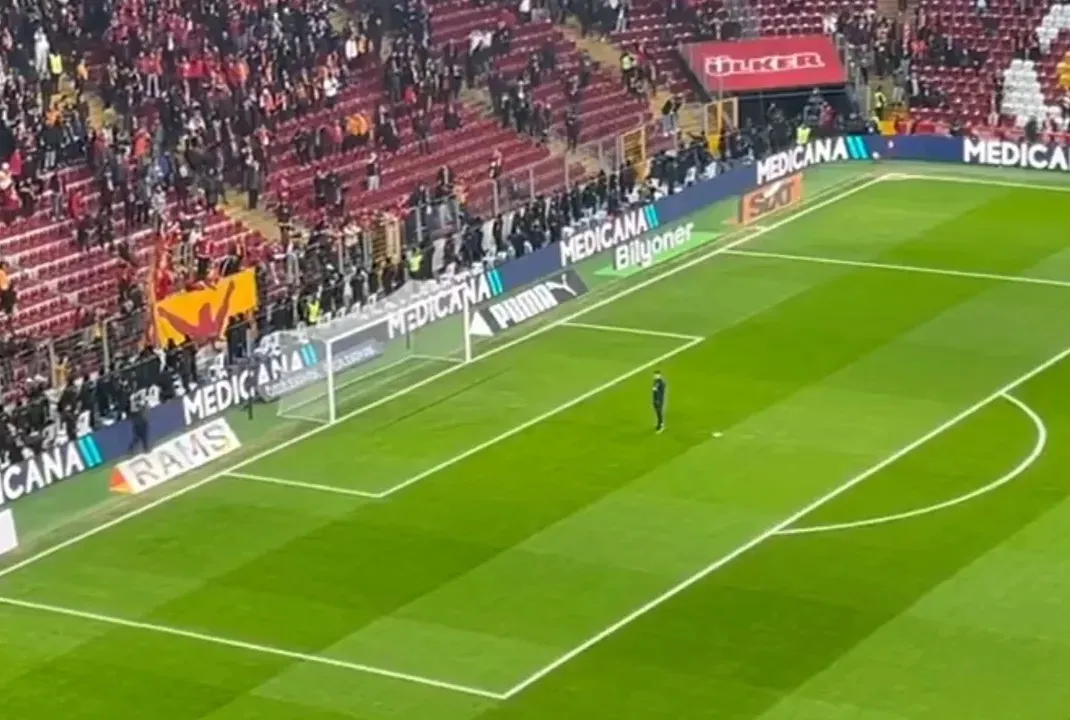 Mert Hakan’dan derbi öncesi flaş hareket!