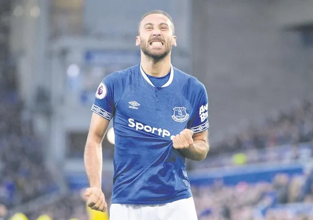 Beşiktaş’ta forvete 2 aday! Ya Cenk Tosun ya Niasse