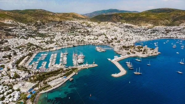 bodrumda-ki-fahis-fiyatlar-yikti-gecti-bir-dilim-tiramisunun-fiyati-dudak-ucuklatti-1685993437302.jpeg Bodrum'da ki fahiş fiyatlar yıktı geçti! Bir dilim tiramisunun fiyatı dudak uçuklattı...-2