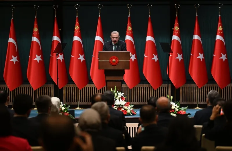baskan-erdogan-tartismalara-son-noktayi-koydu-erken-ya-da-ara-secim-gundemimizde-yok-1775495069067.jpeg Başkan Erdoğan tartışmalara son noktayı koydu: Erken ya da ara seçim gündemimizde yok-8