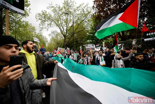 SON DAKİKA: Filistinlilerin katledilmesi protesto ediliyor! Binler Londra'da İsrail Büyükelçiliği'ne yürüyor - 23