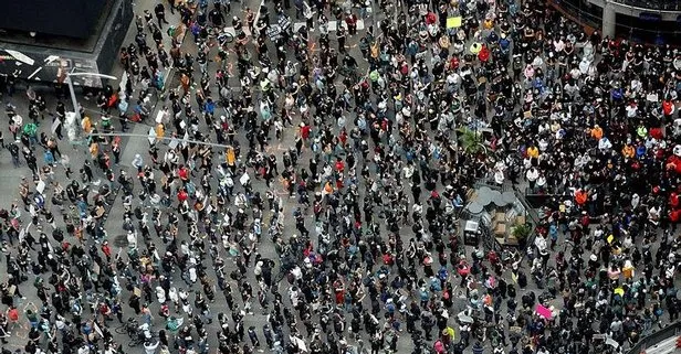 New York'ta protestoculara Kovid-19 uyarısı