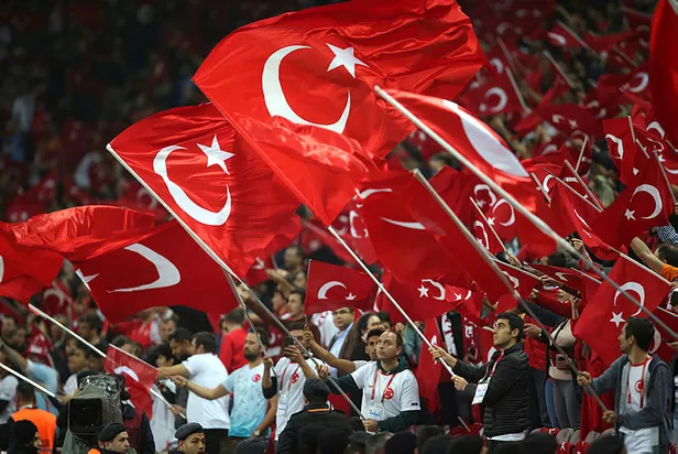 euro-2020de-turkiyenin-rakipleri-hangi-takimlar-oldu-iste-a-milli-takimin-euro-2020deki-rakipleri-1575131319599.jpg EURO 2020'de Türkiye'nin rakipleri hangi takımlar oldu? İşte A Milli Takım'ın EURO 2020'deki rakipleri-3