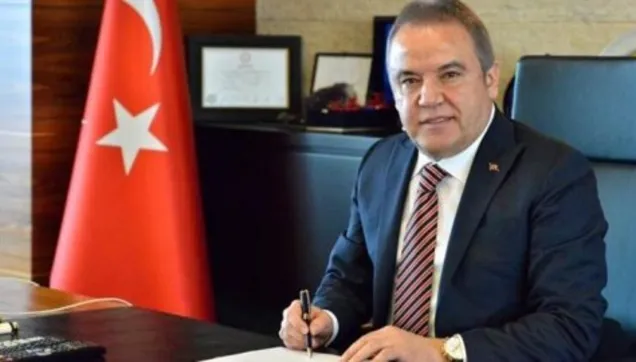 SON DAKİKA Video: Antalya Büyükşehir Belediyesi'nde yetki krizi: CHP yönetiminden skandal karar