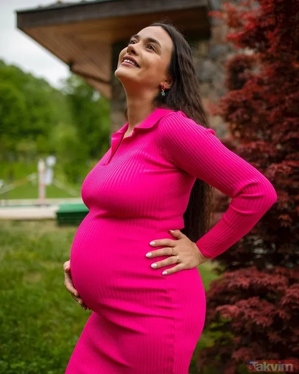 Küçük Kadınlar’ın Armağan’ı ve Yeliz’inden karnı burnunda poz! Hande Soral ve Fulya Zenginer 12 yıl sonra bir arada! “Sette doğuracaklar” - 22