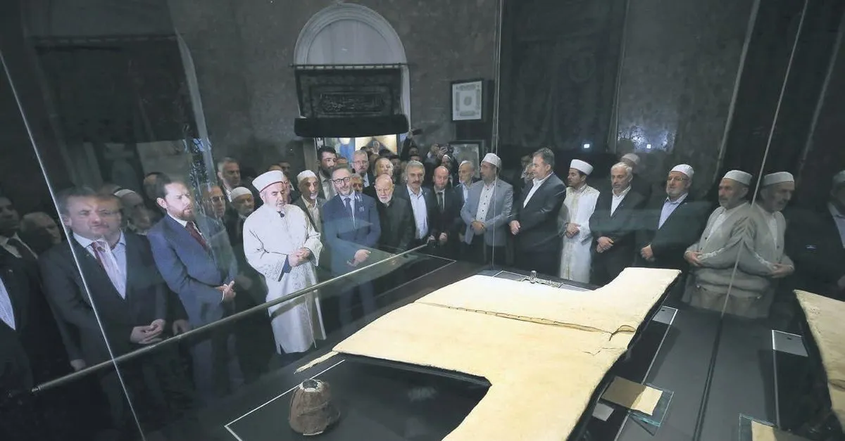 1500 yillik kutsal emanet hirka i serif