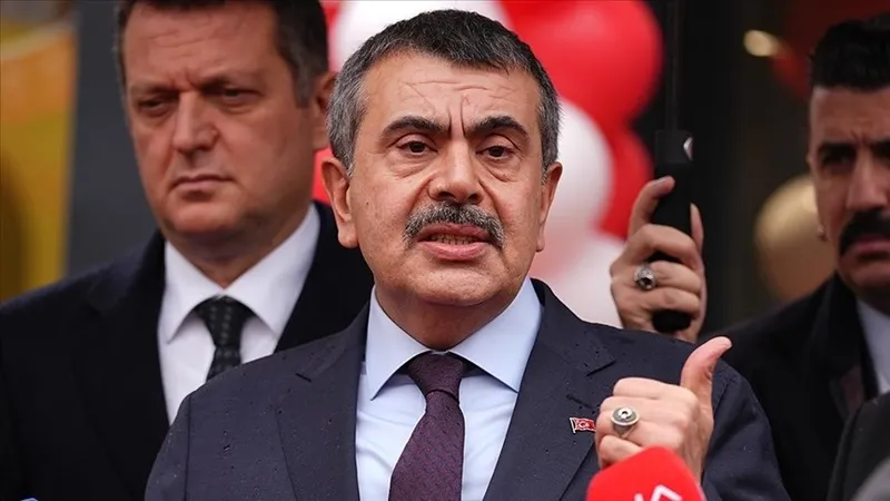 bakan-tekin-a-haberde-sorulara-yanit-veriyor-laiklik-bildirgesi-ve-ramazan-tartismalari-1771872478356.jpeg Bakan Tekin A Haber'de soruları cevapladı | Laiklik bildirgesi ve Ramazan tartışmaları-10