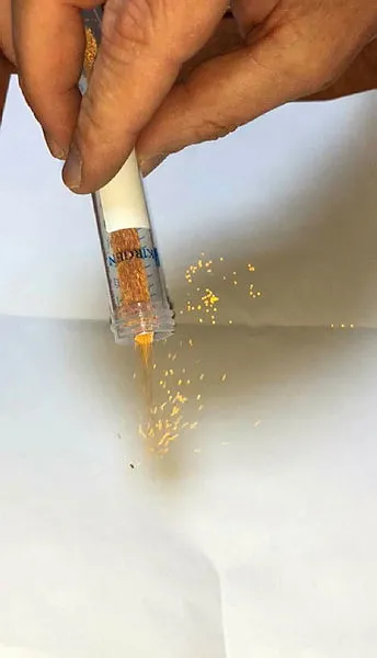 elazigda-ele-gecirildi-kaliforniyum-oldugu-degerlendirilen-kimyasal-madde-atom-enerjisi-kurumuna-gonderildi-1633007375067.jpg Elazığ'da ele geçirildi! "Kaliforniyum" olduğu değerlendirilen kimyasal madde Atom Enerjisi Kurumu'na gönderildi-5