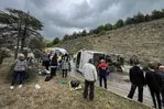 Isparta’da yolcu midibüsü devrildi: 16 yaralı!