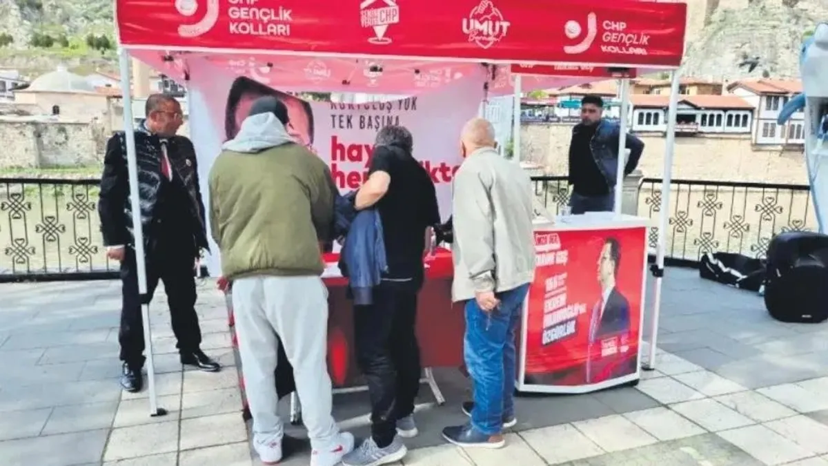 CHP'nin Ekrem İmamoğlu kampanyasında görülmemiş sahtecilik: 1 kişiye 10 imza attırılıyor