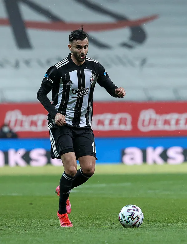 besiktasa-rachid-ghezzal-mujdesi-koptu-geliyor-1627413088162.jpg Beşiktaş’a Rachid Ghezzal müjdesi! Koptu geliyor…-5