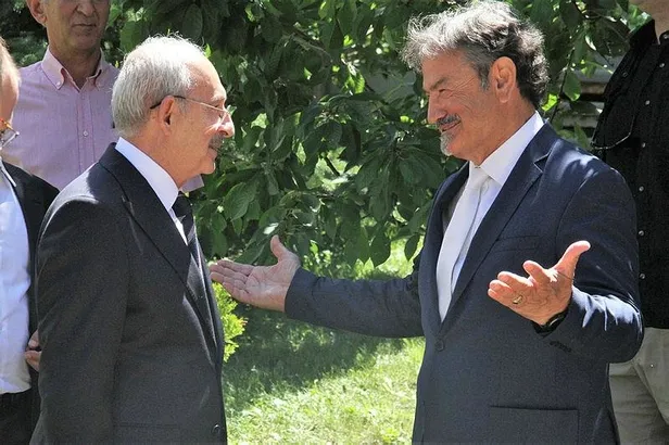 bu-ne-yaman-celiski-gecen-hafta-fetoculeri-agirlayan-kemal-kilicdaroglu-balyoz-magduru-deniz-kutluku-ziyaret-e-1657103146194.jpeg Kılıçdaroğlu tüm tuşlara basıyor! Önce FETÖ'cüler sonra 'Balyoz' mağduru Deniz Kutluk şimdi de 28 Şubat mağduru Sultan Kara...-3