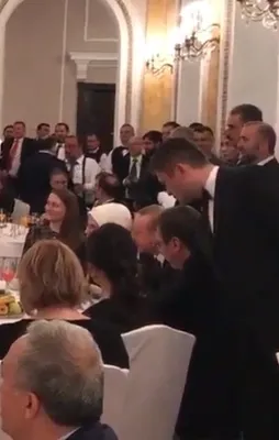 Sırp bakandan Türkçe türkü