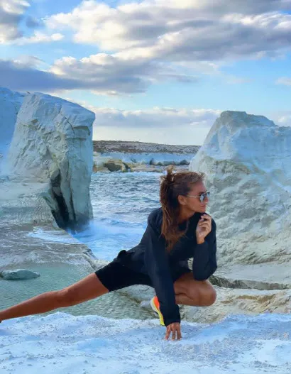 Eda Taşpınar'ın bitmek bilmeyen tatilinin maaliyeti 7 aileyi doyurur 'yazık o paralara'! Bikini kraliçesi şezlongdan harcıyor-9