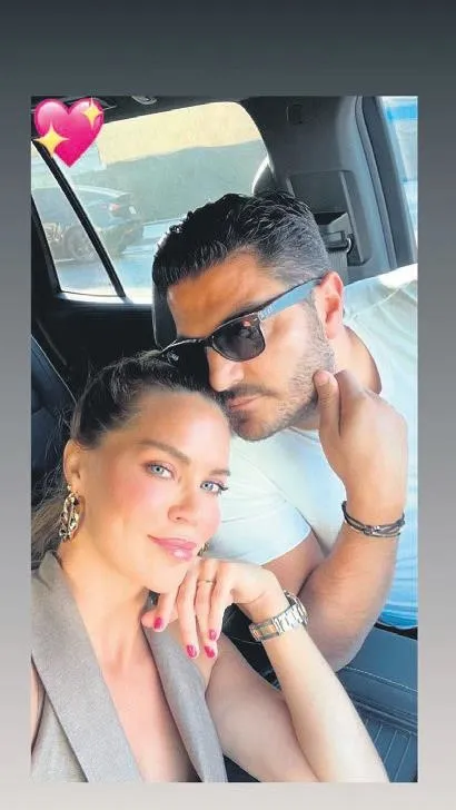 Bu gülüşe 500 bin beğeni! Kuruluş Osman'ın yıldızı Burak Özçivit sosyal medyayı salladı (27 Mayıs magazin haberleri)-8