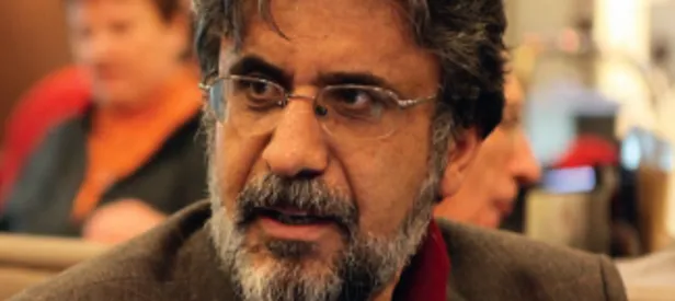 Ünlü gazeteci Akif Emre hayatını kaybetti