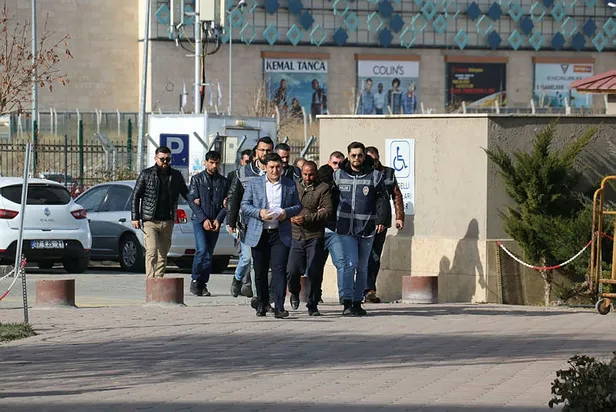 Elinde FETÖ'nün altınları var diyerek dolandırdılar!-3