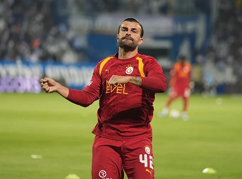 galatasaraydan-abdulkerim-bardakci-icin-ozel-program-galatasarayda-abdulkerim-icin-ozel-plan-1788765903329.jpeg Galatasaray'da Abdülkerim için özel plan!-3