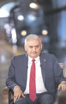 Gül bir yerlere savruldu gitti