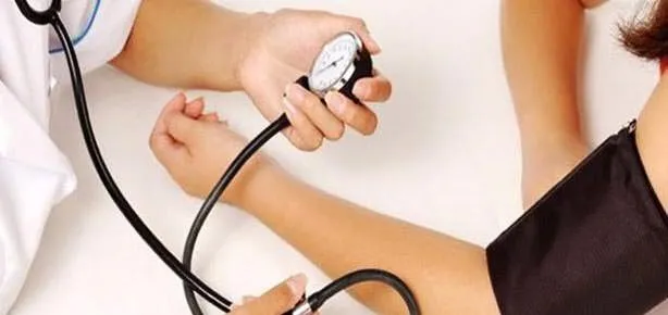 Doktor dövene hastane yasağı