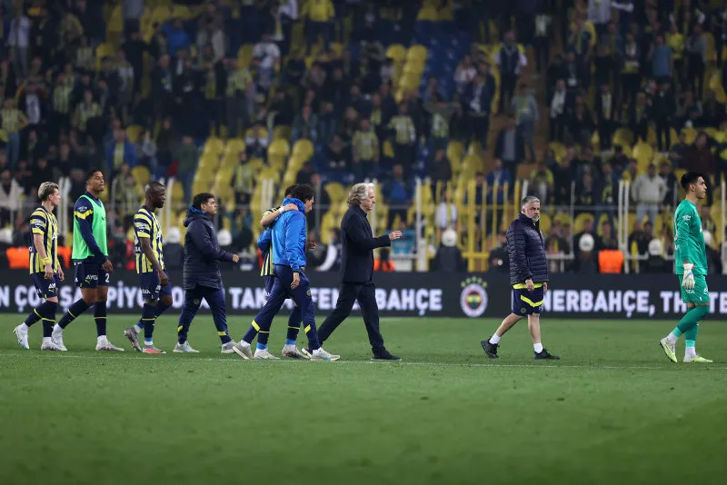 Fenerbahçe Haberleri | Jorge Jesus'tan sürpriz hamle! Taraftarla barışmak için bunu yapacak - 11