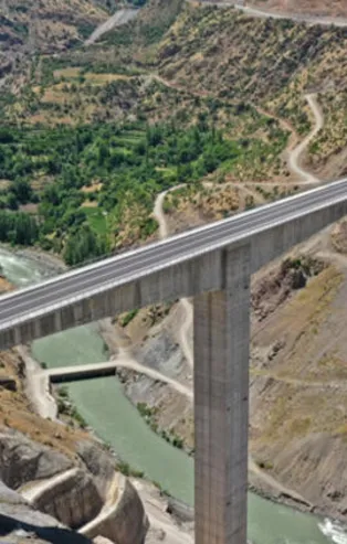 Türkiye'nin en yüksek köprüsü "Botan Çayı Beğendik Köprüsü" tamamlandı! Açılışını Başkan Erdoğan yapacak!