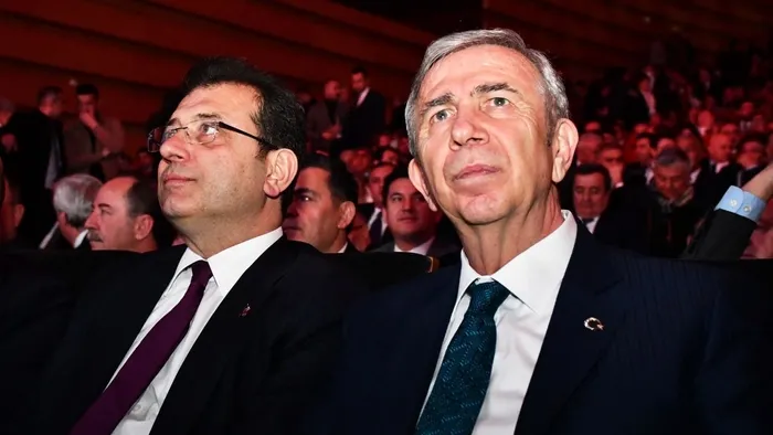 chpliler-bile-rahatsiz-ozgur-ozelin-terore-karsi-ortak-bildiriye-imza-atmamasi-vekilleri-isyan-ettirdi-1703573213136.jpeg CHP'liler bile rahatsız! Özgür Özel'in teröre karşı ortak bildiriye imza atmaması vekilleri isyan ettirdi-6