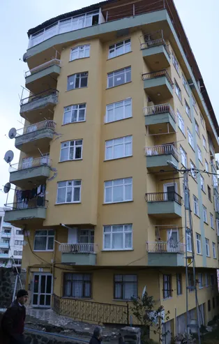 Yer: Rize... Taşıyıcı kolonlar bir bir...