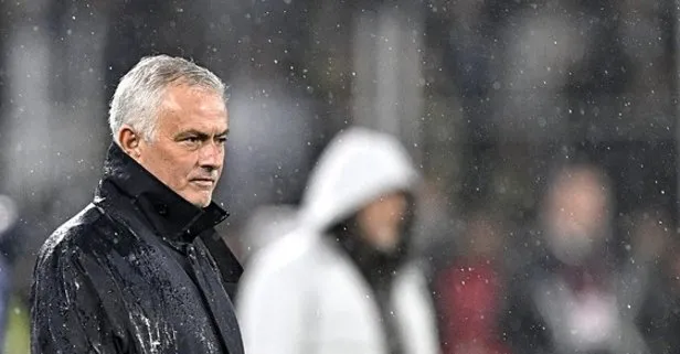 Aynı ciddiyetle devam! Portekizli hoca Jose Mourinho oyuncularına gevşemeyi yasakladı