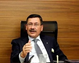 CHP ve MHP’de 16 paralelci var