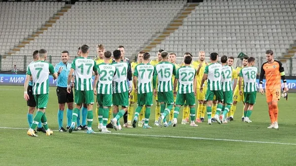 son-dakika-konyaspor-bate-borisovu-rahat-gecti-1658436810069.jpg