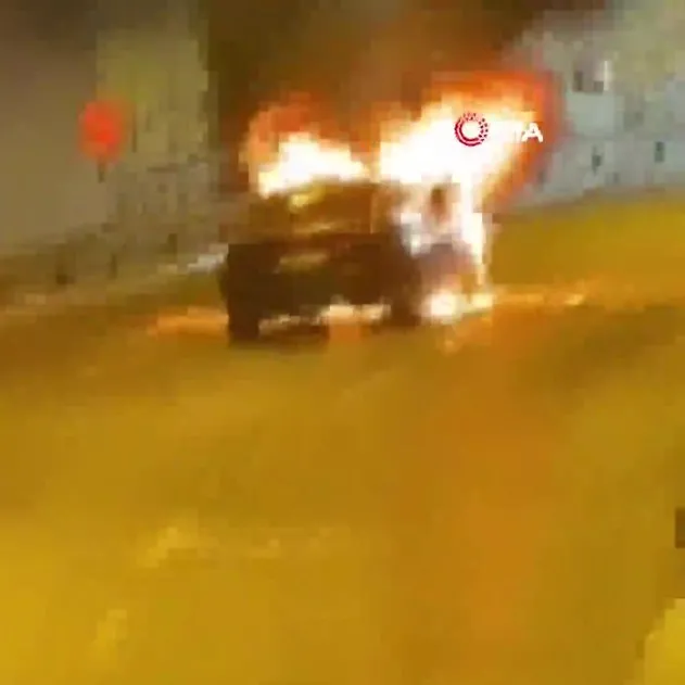 Çağlayan Tüneli’nde yangın! Otomobilin alev alev yandığı anlar kamerada!
