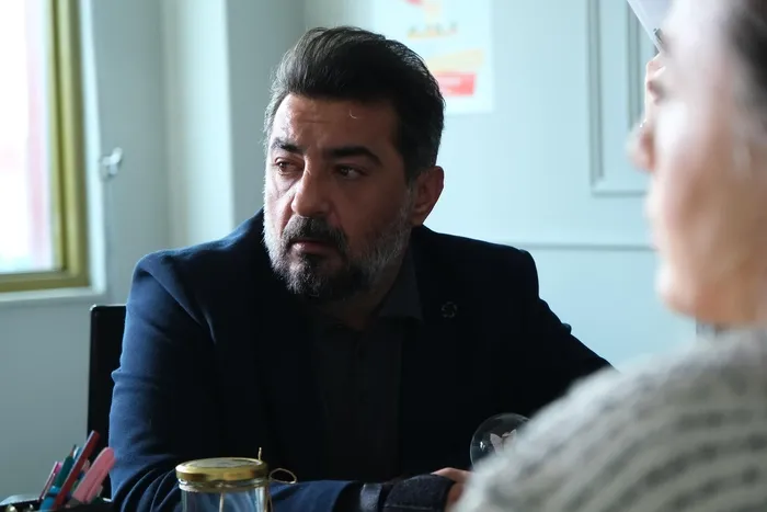 Kardeşlerim 111. bölümden detaylar ortaya çıktı: Eren ailesi kayıp paraları arıyor!-3