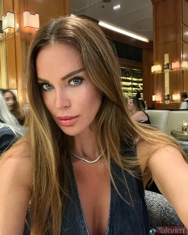 Öte Yandan 20 Yaşında Basan Beren Tan Son Haliyle Hayran Bıraktı. Sosyal Medya Kullanıcıları, "Manken Gibi Çocuk", "Koca Delikanlı Olmuş" Yorumlarında Bulundu.